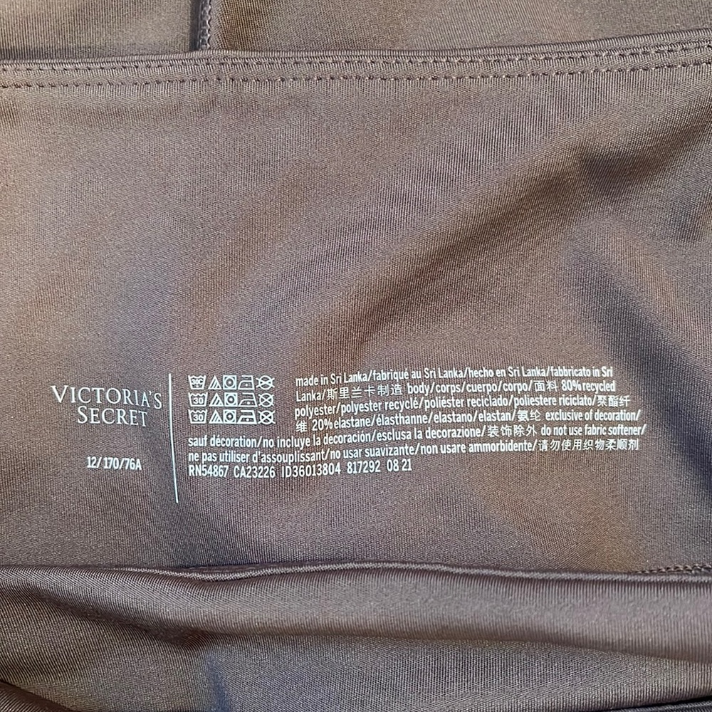NWT Victoria’s Secret Love Cloud Crossover Leggings - Picture 13 of 15